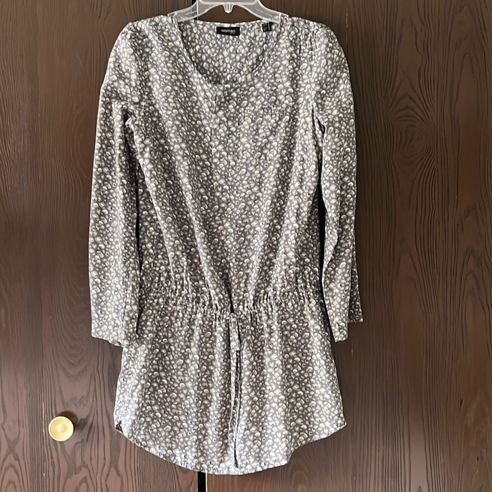 Tchibo long sleeved mini dress. Gray animal print size Medium.